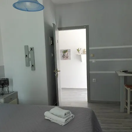 Athina's Blue Apartament *