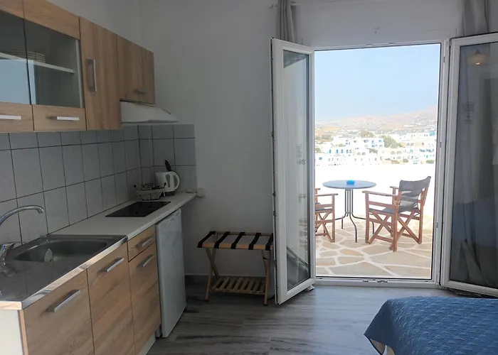 Athina's Blue Apartament Nausa