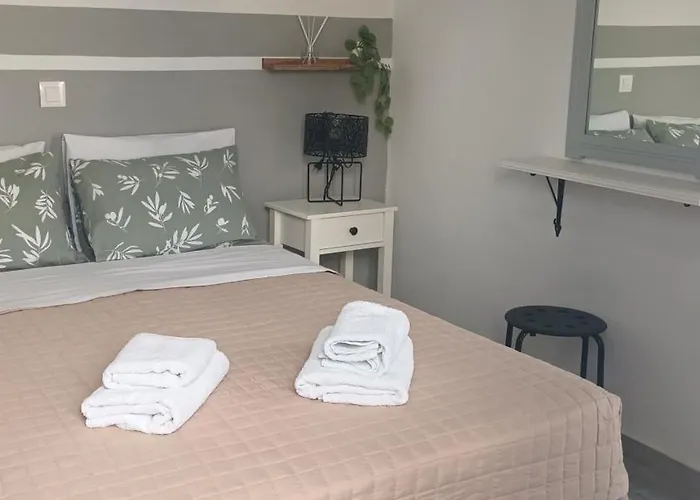 Athina's Blue Apartament *