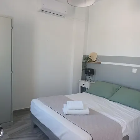 Athina's Blue Апартаменты Науса