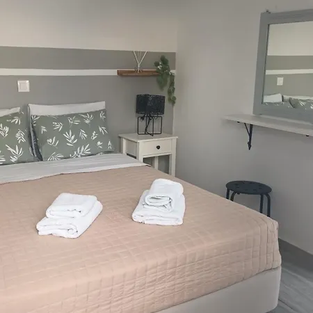 Athina's Blue Апартаменты *