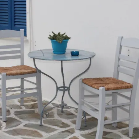 Daire Athina's Blue *