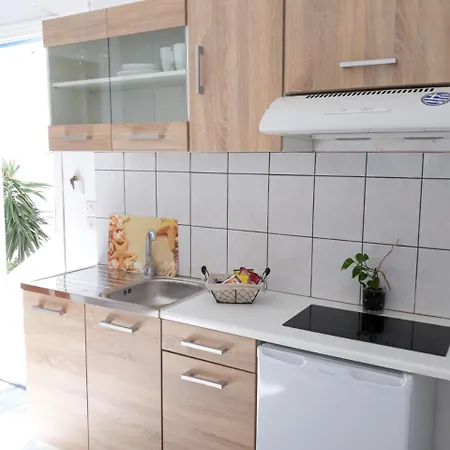 Athina's Blue 纳乌萨