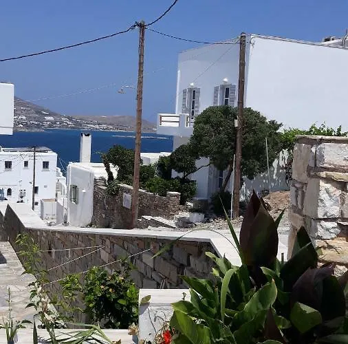 Athina's Blue Appartement Naousa